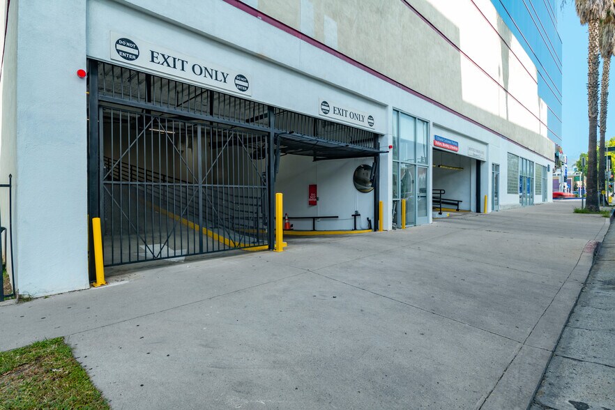 More Photos Of 5000 W Sunset Blvd, Los Angeles Medical For Lease