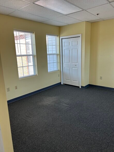 More Photos Of 555 2nd Ave, Collegeville Medical For Lease