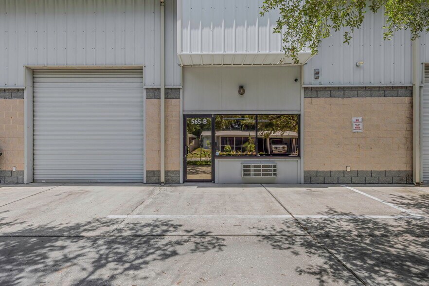 More Photos Of 565 Frederica Ln, Dunedin Warehouse For Lease