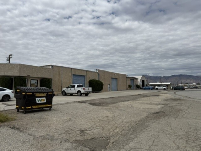 More Photos Of 16409 K St, Mojave Service For Sale