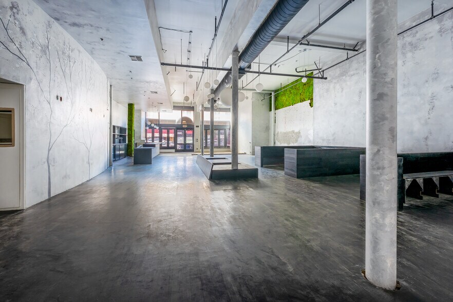 More Photos Of 825-831 5th Ave, San Diego Storefront Retail Residential For Lease