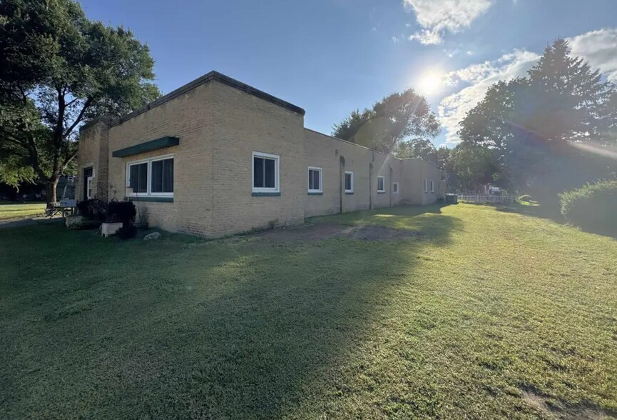 More Photos Of 605 E 4th Ave, Brodhead Office For Sale