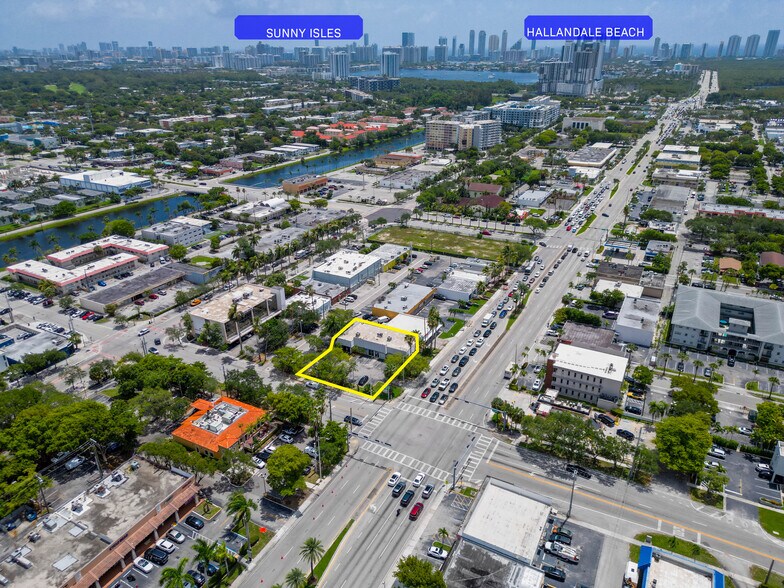 More Photos Of 1813 NE 163rd St, North Miami Beach Freestanding For Sale