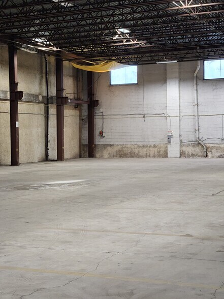 More Photos Of 2019 Washington Ave, Philadelphia Warehouse For Lease