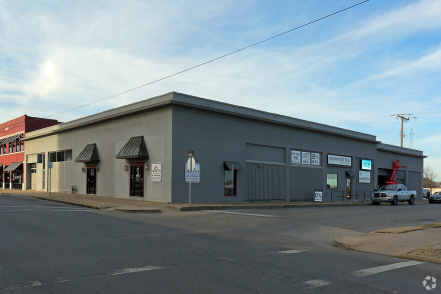 More Photos Of 432 Court St, Muskogee Warehouse For Lease