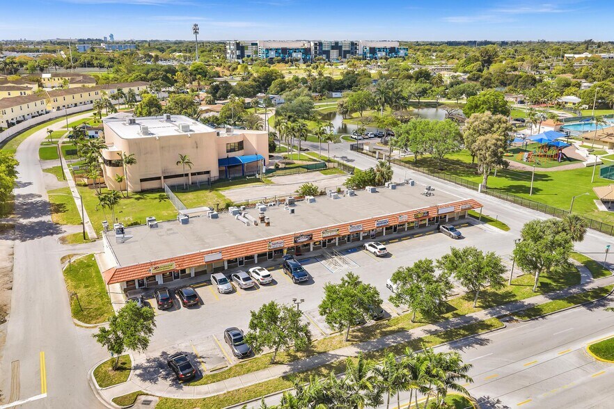 More Photos Of 4200-4248 NW 12th St, Lauderhill Storefront Retail Office For Sale