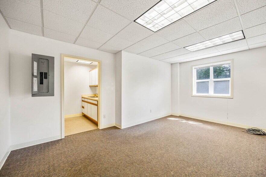 More Photos Of 705 9th St, Florence Medical For Lease