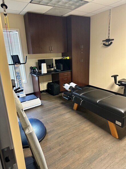 More Photos Of 4902 Irvine Center Dr, Irvine Medical For Lease