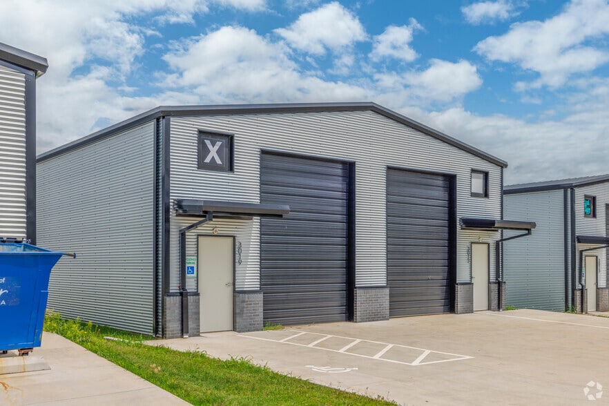 Primary Photo Of 3017-3019 N Park Dr, Stillwater Warehouse For Sale