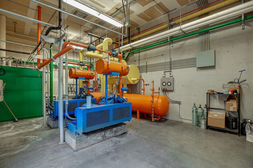 More Photos Of Stadelman, Hood River Industrial For Sale