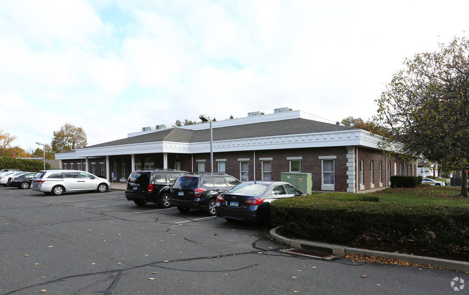 Primary Photo Of 7 N Washington St, Plainville Medical For Lease