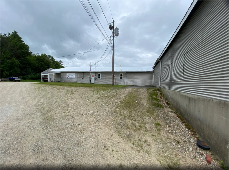 More Photos Of 212 Depot Rd, Auburn Light Distribution For Sale