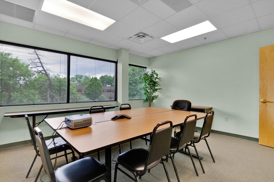 More Photos Of 300 Harper Dr, Moorestown Medical For Lease