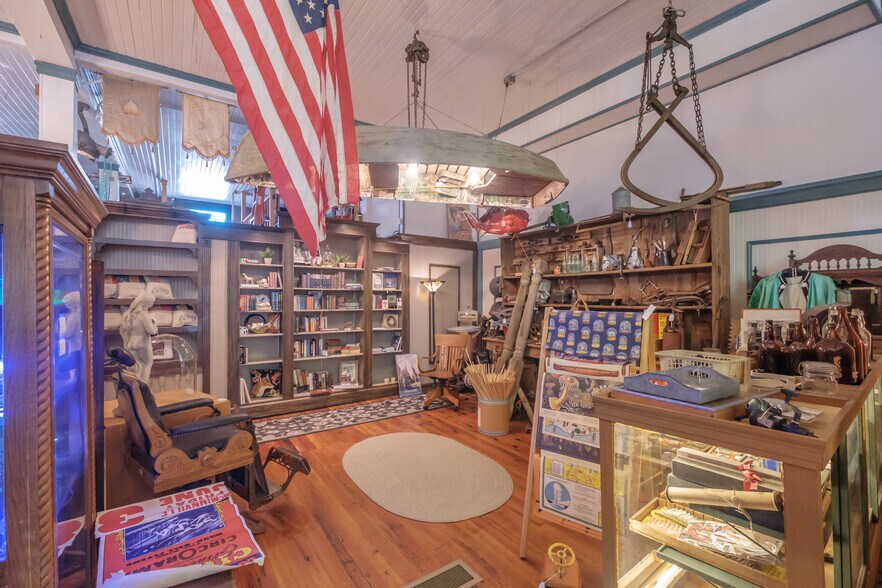 More Photos Of 354 & 402 N Main St, Brownsville Storefront Retail Residential For Sale