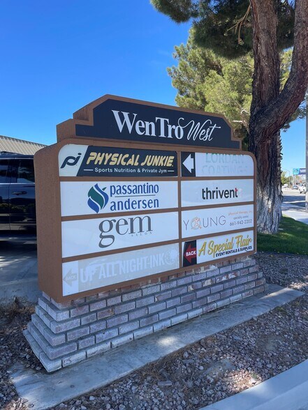 More Photos Of 42301-42325 10th St W, Lancaster General Retail For Sale