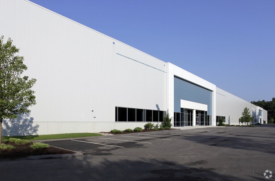 More Photos Of 220 O'Connell Way, East Taunton Warehouse For Lease