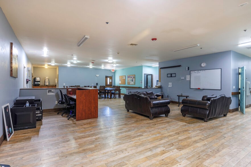 More Photos Of 16286 S Sunland Gin Rd, Arizona City Rehabilitation Center For Sale