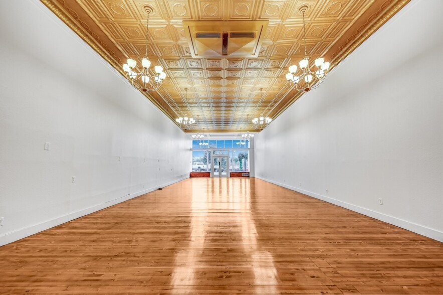 More Photos Of 1116 1st St, Snohomish Storefront For Lease