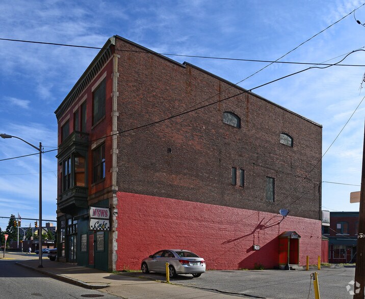 More Photos Of 3 Exchange St, Pawtucket General Retail For Sale