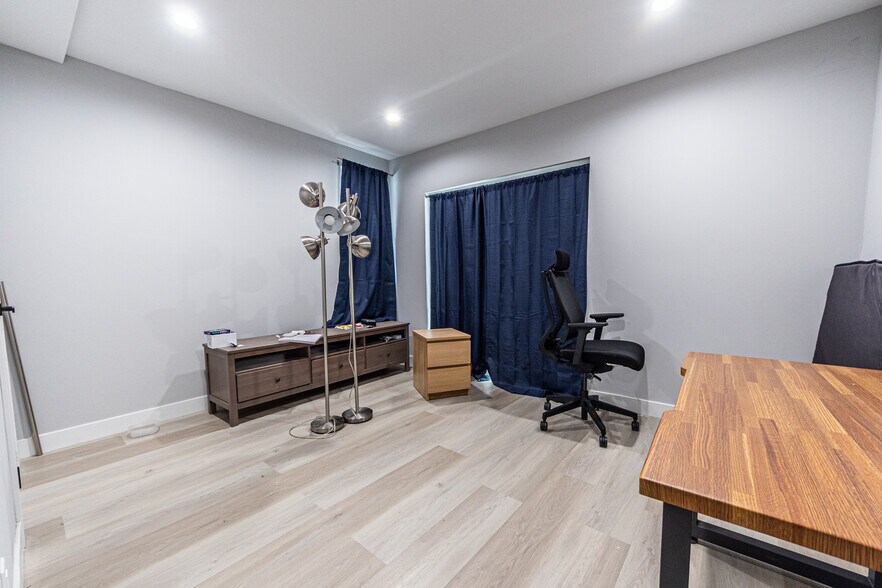 More Photos Of 2223 S Highland Ave, Los Angeles Apartments For Sale