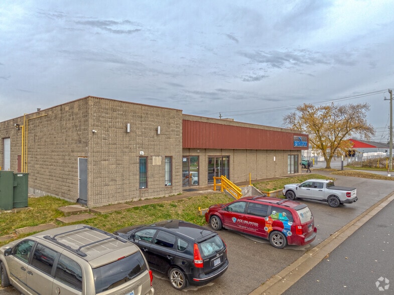 More Photos Of 525 First St, London Flex For Sale