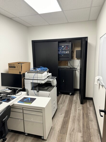 More Photos Of 1302 N Stanton St, El Paso Medical For Sale