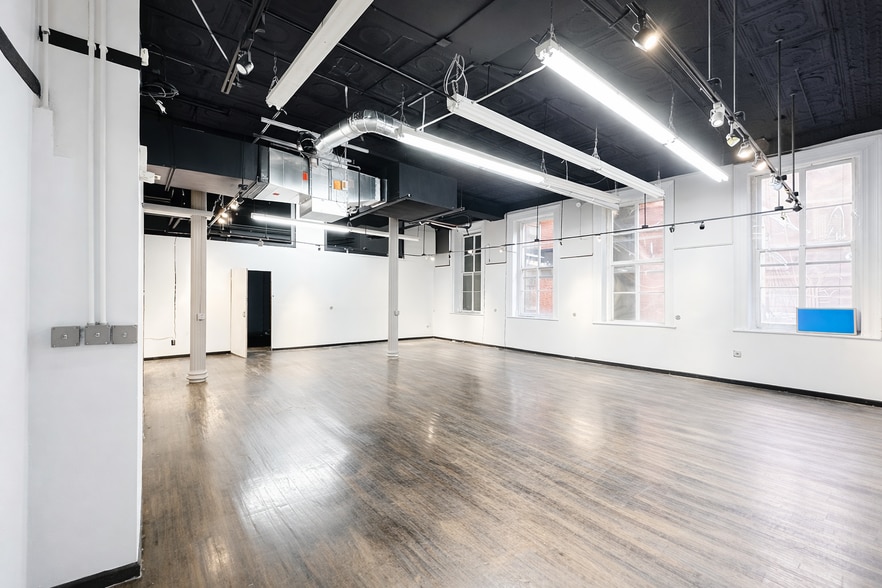 More Photos Of 424-426 Broadway, New York Loft Creative Space For Sale