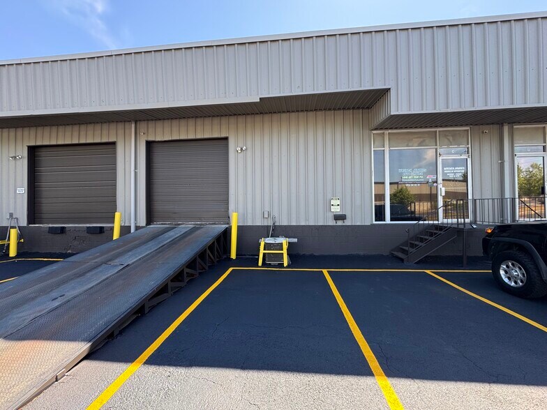 More Photos Of 4566 Lewis Rd, Stone Mountain Light Distribution For Lease