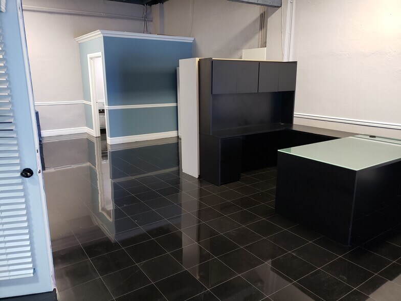 More Photos Of 29 S Federal Hwy, Dania Beach Office For Lease