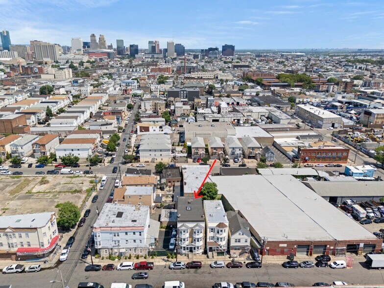 More Photos Of 237 Astor St, Newark Apartments For Sale