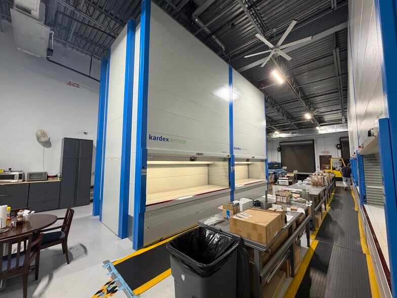 More Photos Of 2875 Jupiter Park Dr, Jupiter Light Manufacturing For Sale