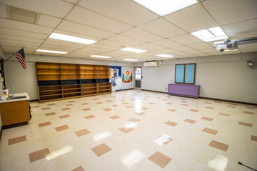 More Photos Of 11218 N Linden Rd, Clio Schools For Sale