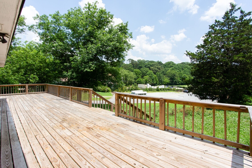 More Photos Of 2758 Five Forks Trickum Rd, Lawrenceville Office For Sale