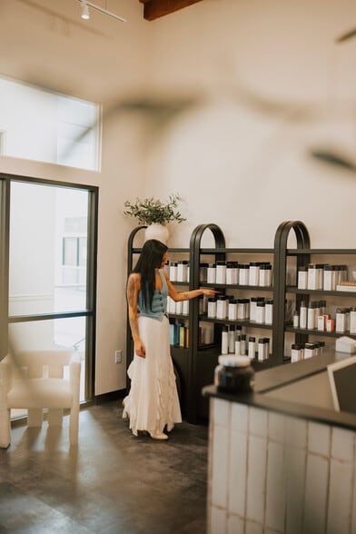 More Photos Of 285 Liberty St, Salem Storefront Retail Office For Lease