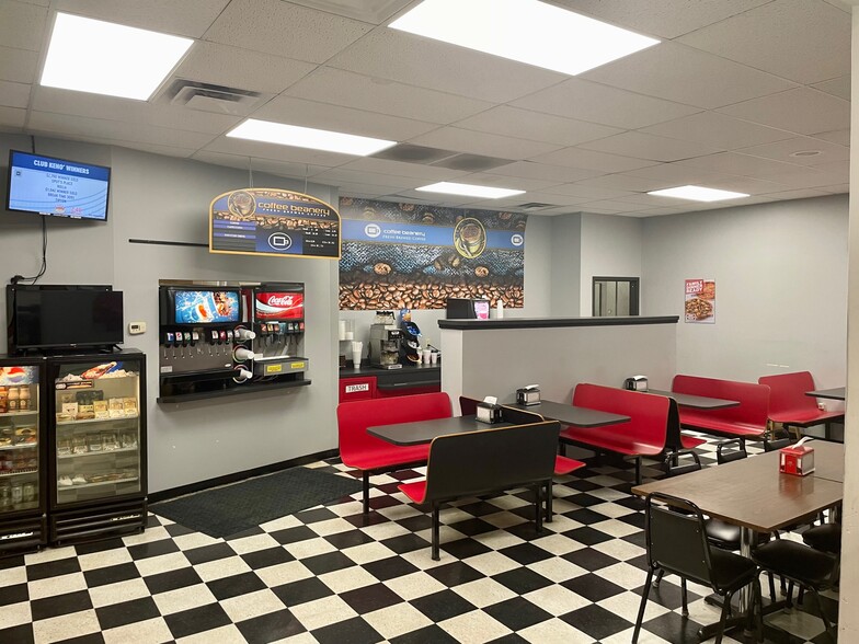 More Photos Of 628 Old Saint Marys Rd, Perryville Storefront For Lease