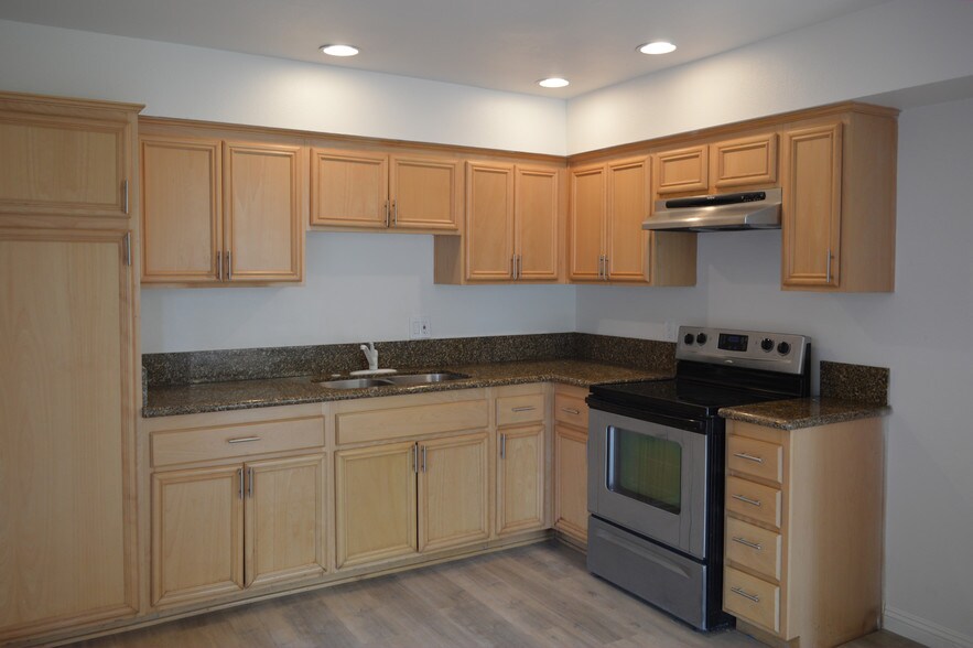 More Photos Of 2117 Teri Pl, Fullerton Apartments For Sale