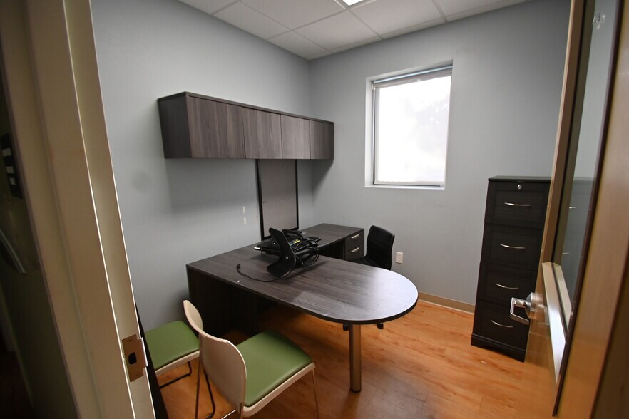 More Photos Of 5115 Palafox St, Pensacola Freestanding For Lease