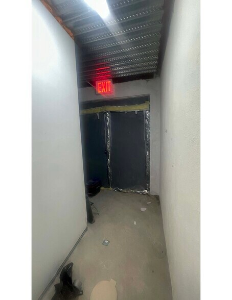 More Photos Of 1525-1527 Bryant Ave, Bronx Apartments For Lease