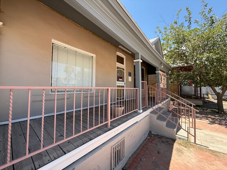 More Photos Of 1308 Magoffin Ave, El Paso Medical For Sale