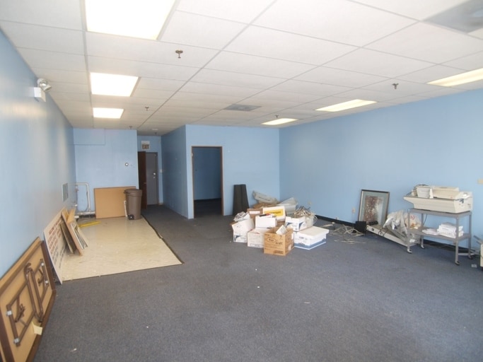 More Photos Of 801-861 W Maple Ave, Homewood Coworking Space