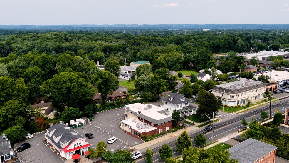Primary Photo Of 262 Main St, Madison Veterinarian Kennel For Sale