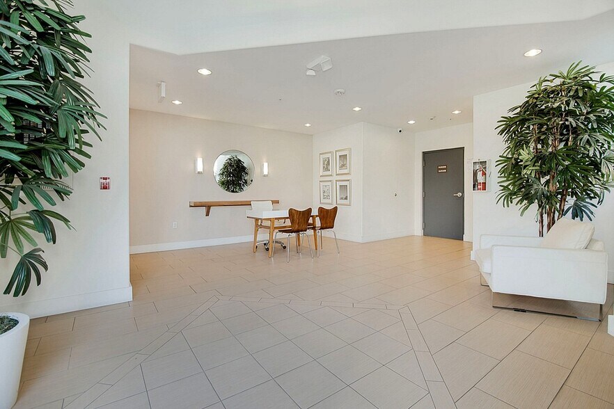 More Photos Of 401 S Grand View St, Los Angeles Apartments For Sale