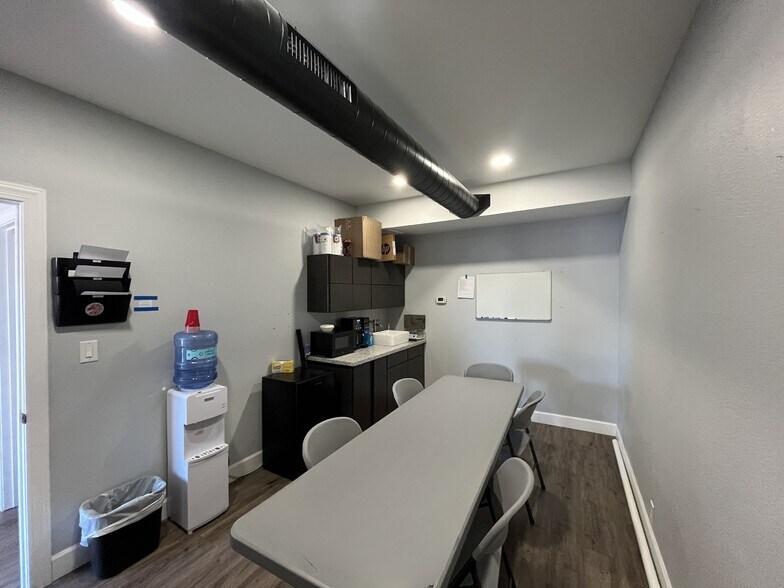 More Photos Of 6730 E McDowell Rd, Scottsdale Office For Sale