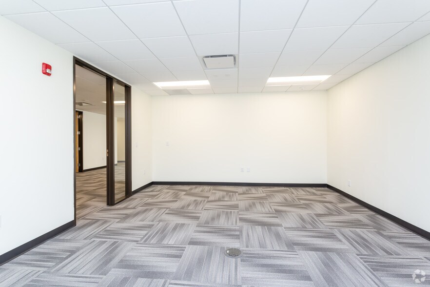 More Photos Of 3109 Poplarwood Ct, Raleigh Office For Lease