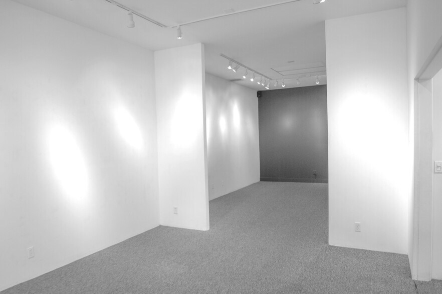 More Photos Of 9009 Beverly Blvd, Los Angeles Storefront Retail Office For Lease