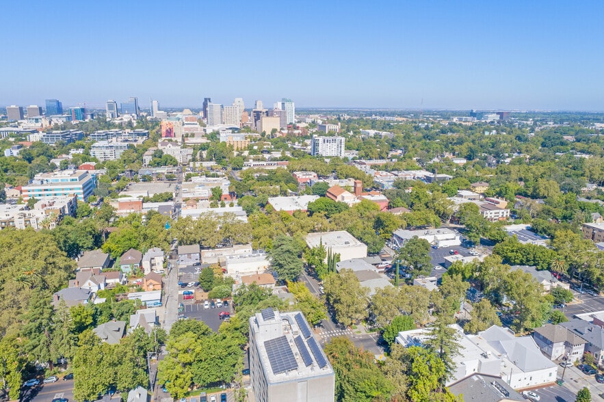 More Photos Of 1016 23rd St, Sacramento Office Residential For Sale