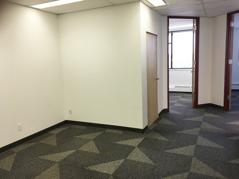 More Photos Of 222 58th Ave SW, Calgary Office For Sale