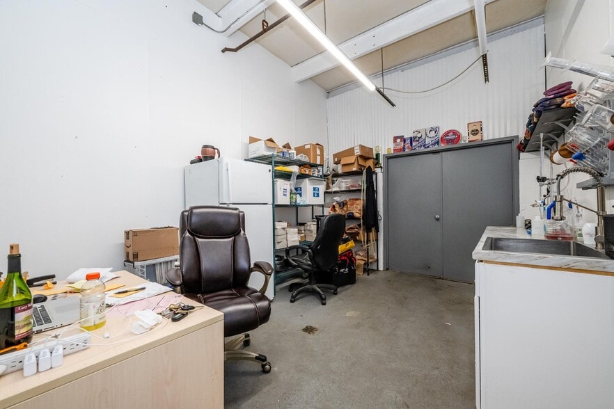 More Photos Of 641 S Crystal Ave, Benton Harbor Winery Vineyard For Sale