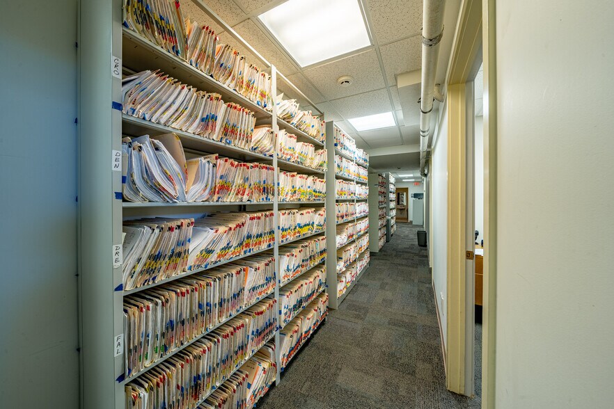 More Photos Of 353 Island Cottage Rd, Rochester Medical For Lease