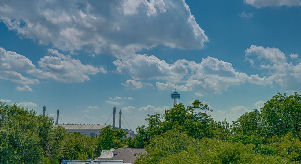 More Photos Of 811 Montana St, San Antonio Apartments For Sale
